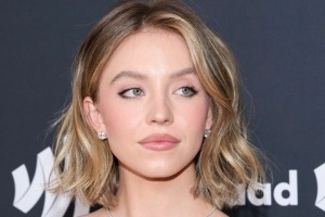 首位女版《007》即将登上大银幕?悉尼妹或将饰演詹姆斯・邦德