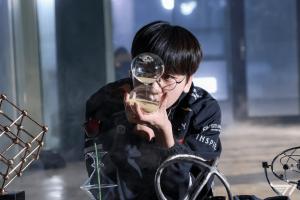 截至目前，T1打了4大场8小局比赛，Doran被对位单杀了7次