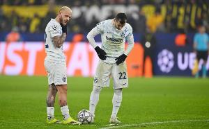 记者：姆希塔良对阵亚特兰大肌肉受伤，严重程度有待评估