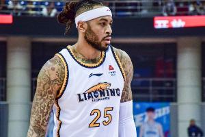 篮板痴汉咯？莫兰德36分钟摘下21板&5前场板 另有4分6助2帽