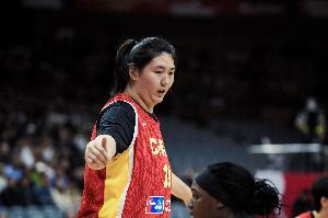 苏群：张子宇跟现代篮球节奏脱节 中国女篮后面可能很难有李梦了