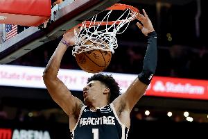 新鹰王！杰伦·约翰逊20中10得23分10篮板12助攻再砍三双！