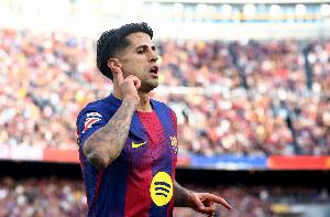 超值引援！坎塞洛“二进宫”巴萨单场独造三球，400万费用租半年