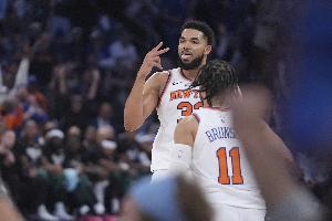 张佳玮:当下尼克斯像1辆配件齐全但慢热的车 勇士又是输人不输阵