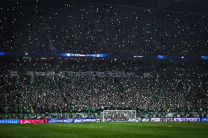 记者：从出票看京沪大战没有去年热闹，可能跟两队争冠难度大有关