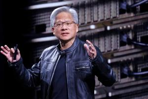 这么有自信！黄仁勋：英伟达预计2027年营收至少达到1万亿美元