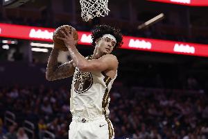 正负值+20最高!桑托斯10中7砍下18分4板4助 三分6中4