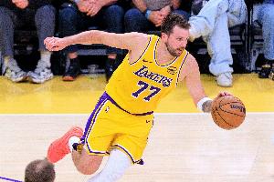 雷迪克:东契奇的表现被低估了 没有他我们达不到现在的位置