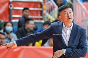 官方:广东的多名球迷在客场使用不当口号 友好型赛场记分扣1分