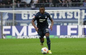 德天空：英超俱乐部有意20岁边锋图雷，霍芬海姆要价4000万欧以上