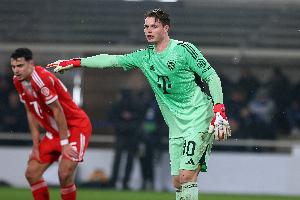 记者：乌尔比希今日参加拜仁训练，有望首发出战亚特兰大