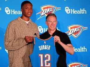 戴格诺特谈15号秀索伯：已回到球场训练 非常努力大家都很尊重他