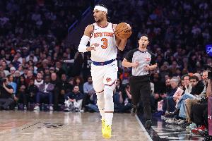 今天化身投手！哈特半场8中7&三分4中4高效砍下19分3助2断