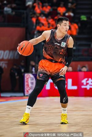 12分7助攻！媒体人：高诗岩实际是本赛季表现最好的国内球员之一