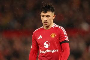 记者:利桑德罗、马兹拉维、德里赫特缺席曼联今日训练