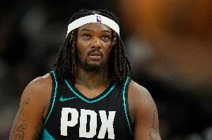 明天开拓者客战步行者 罗威出战成疑 杨瀚森因下放混音缺阵