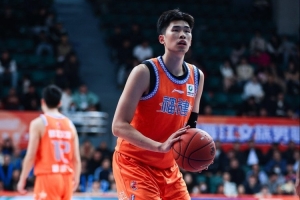 福建力克北京！邹阳：有人说我们不强 我说我们爱拼才赢