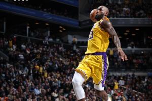 人类最强躯体！詹姆斯单场6记扣篮 个人近9个赛季以来最高纪录！