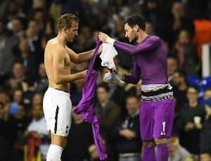 凯恩：我客串门将的体验一次就足够，乌尔比希今天能出场太棒了