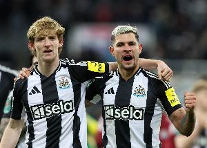 家要散了？太阳报：托纳利、吉马良斯与曼联传绯闻，枪手有意戈登