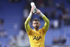 罗马诺:国米卖掉奥纳纳时就有意维卡里奥,今夏想用后者替代索默