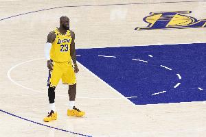 詹姆斯40岁以来已4次砍下三双 历史上其他所有人一共只有1次！