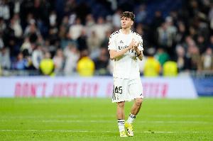 跟队记者:皮塔奇预计今天将被西班牙U19征召,征战欧U19优选赛