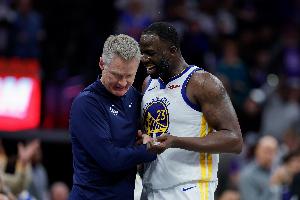 追梦:看评论还以为科尔是最垃圾的教练 但看冠军数量是历史前十