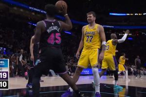 情场失意球场得意！东契奇连得7分砍下第50分 背靠背90分！