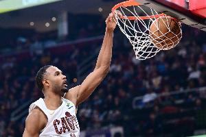 64胜18负!莫布里:本赛季的开局不如上赛季 但我们会强势收官