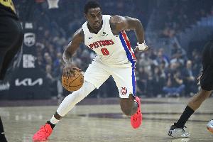 CC缺阵照样吃饼!杜伦三节打卡 15中9&8罚6中砍下24分11板2断