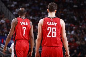 2连败VS11连胜！ESPN胜率预测：火箭53.8%仍占上风 老鹰46.2%