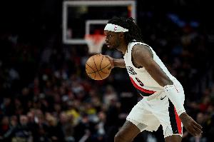 什么叫大心脏！格兰特关键三分+两罚杀死比赛 全场砍26分5板3断