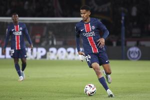 要求95万欧的月薪！队报：马尤卢与巴黎圣日耳曼的续约陷入僵局