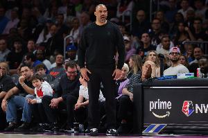 乌度卡谈变阵：季后赛前 我们想用最后的机会观察一些新的可能性