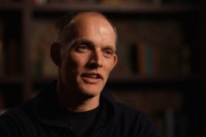 图赫尔：马奎尔在定位球方面能力出色 对梅努而言竞争才刚刚开始