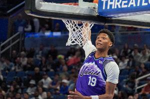 身体素质是真好!贝利半场11中3拿13分1板3助3帽 正负值+16最高