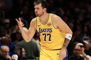 东契奇生涯已经三次第16次技犯被撤销 22年&23年如出一辙!