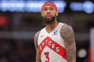 太拉胯了!英格拉姆半场7中1仅拿2分&4失误 正负值-26最低