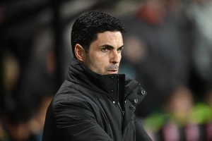 电讯报:这阿尔特塔是穆里尼奥假扮的吧?他又被导师战术性完爆了