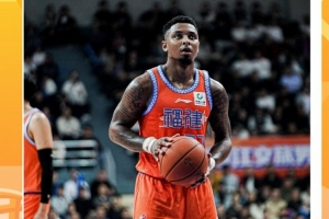 连克北京青岛&场均31分5板5.7助1.3断！皮特森当选第9周周最佳