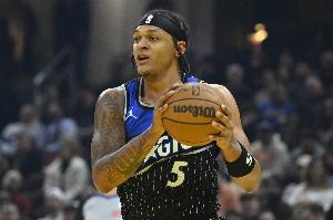 今天这么强！班凯罗首节10分钟 7中5&三分4中2砍下16分