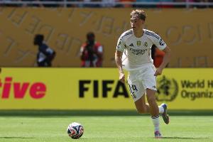 赫伊森:我总是努力训练希望进入国家队 巴尔韦德不该拿红牌