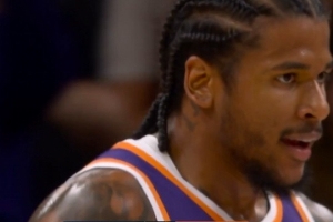 突然发力！杰伦·格林反击得手后连续三分命中 次节已独得11分