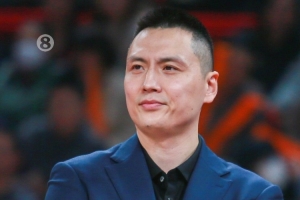 卢伟：我们传导球很好 把最好的机会留给能投进的人 这是取胜关键