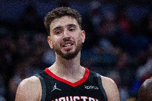 已尽全力！申京22中12空砍30分6板3助4帽 血帽将火箭送进加时