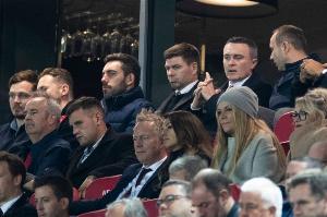 杰拉德：利物浦想替代萨拉赫，必须签下世界顶级边锋之一才行