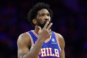 厉害!恩比德最近6场比赛场均得到30分