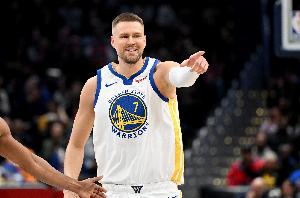 罚球上双！波尔津吉斯9中4&10罚7中 砍下17分5板&正负值+11