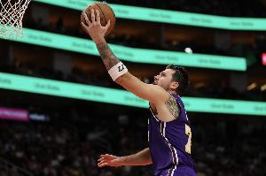 东契奇六连客期间场均40+ 自1986年的迈克尔·乔丹后首人